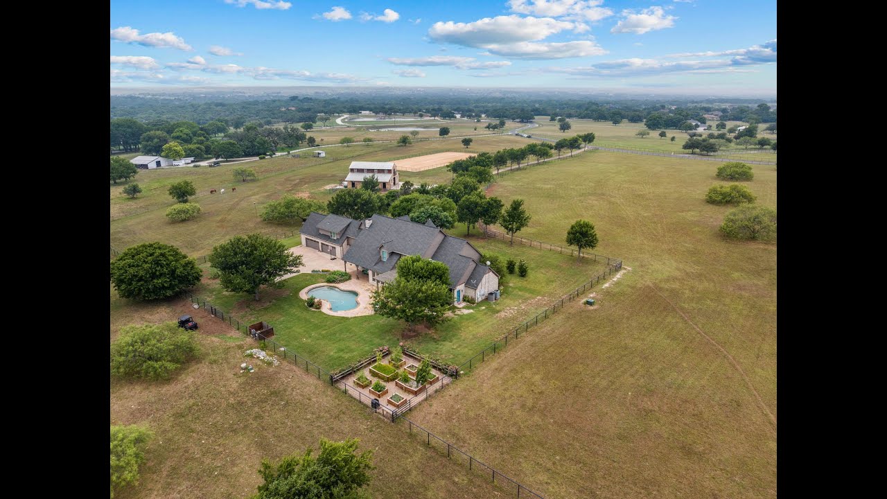 Stunning Equestrian Estate Briggs Freeman Sotheby's International