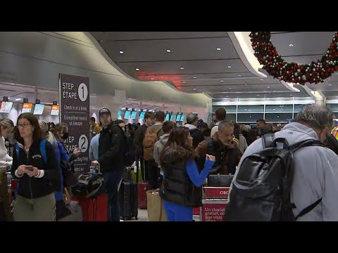 Huge luggage backlogs at Toronto and Vancouver airports