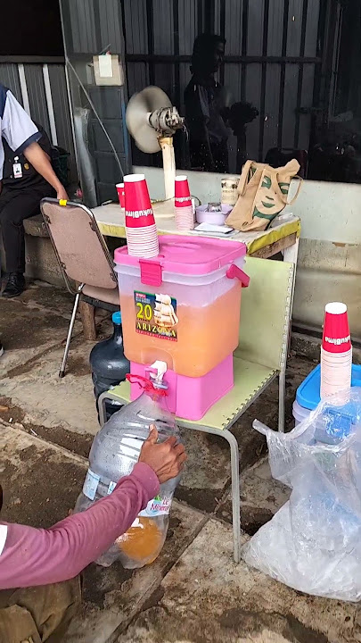 Download lagu kuku bima emang mantap gaess,,minuman berenergi tinggi