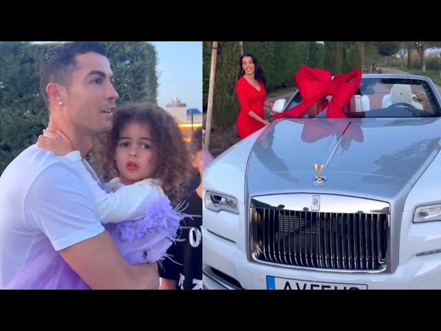 WATCH: A Rolls-Royce, bikes & Louis Vuitton - Ronaldo's partner Georgina  Rodriguez gives behind-the-scenes glimpse of Christmas at superstar's house