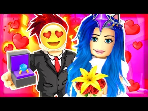 GETTING MARRIED IN ROBLOX! ROBLOX LIFE SIMULATOR!