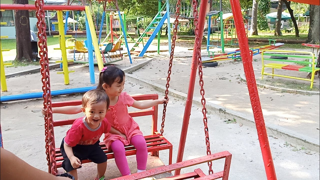 mainan Anak Indoor Playground Mandi Bola Perosotan Anak di Taman Bermain Anak Fun for Family & Kids. 
