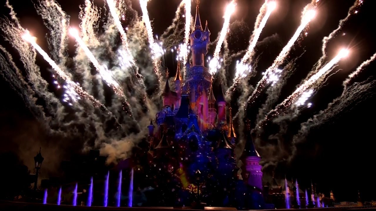 (3D audio) Disney Illuminations - Disneyland Paris [Front row]