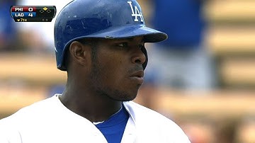 PHI@LAD: Puig goes 4-for-5 with a triple in 6-1 win