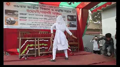 Na na na ta hobe na,  না না না তা হবে না school girl dance with bangla song