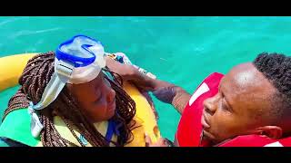 Mombasa Raha (part 2) Swimming In The OCEAN 😜🤯😱