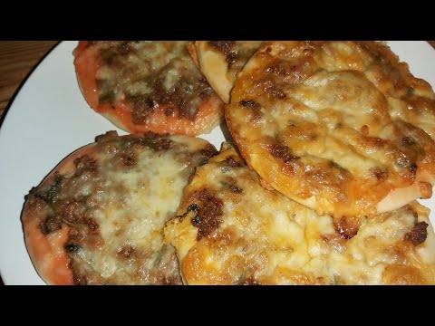Video: Jinsi Ya Kutengeneza Pizza Tamu Haraka Na Kwa Urahisi