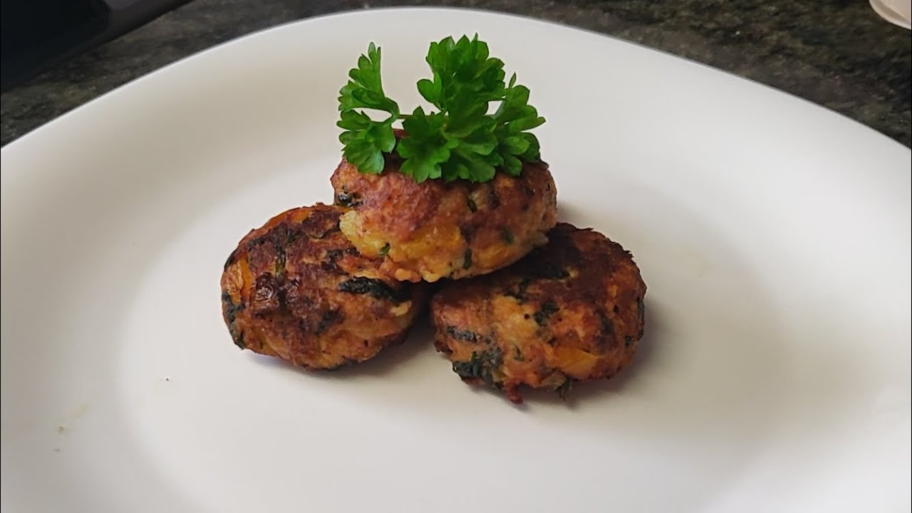 Salmon Cake with Spinach │ Healthy │ Delicious Snack - YouTube