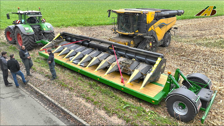 Large combine harvester New Holland CR11 & DRAGO picker - grain corn - tractor Fendt 1050 - corn ...