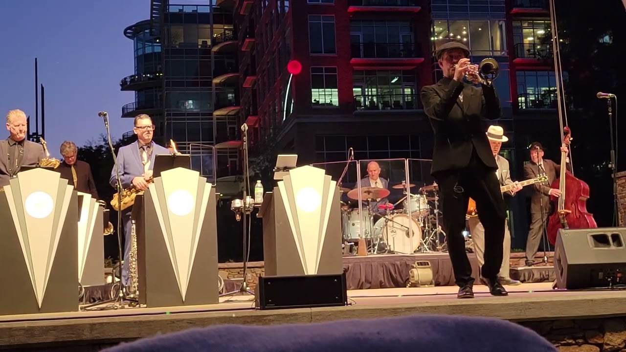 YouTubeでBig Bad Voodoo Daddy performs at The Pavilionを視聴 YouTubeでBig Bad Voodoo Daddy performs at The Pavilionを視聴