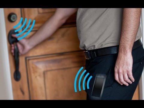Видео: Как назначить Wi-Fi Connected Roomba для ежедневной уборки