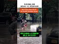 街の冠水を1人で 해결!? 排水口の詰まりを掃除した名無しヒーローの結末 #Shorts #感動