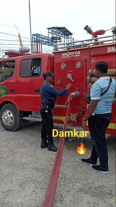 Damkar'belajar Cara Fungsi kerja Mobil Pemadam Kebakaran'. .