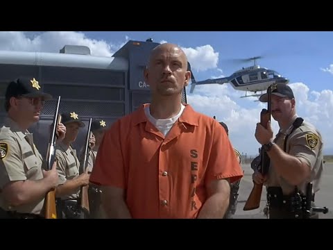 自学双学位的高智商罪犯太可怕 劫持了押送全美最凶恶暴徒的飞机 尼古拉斯凯奇主演