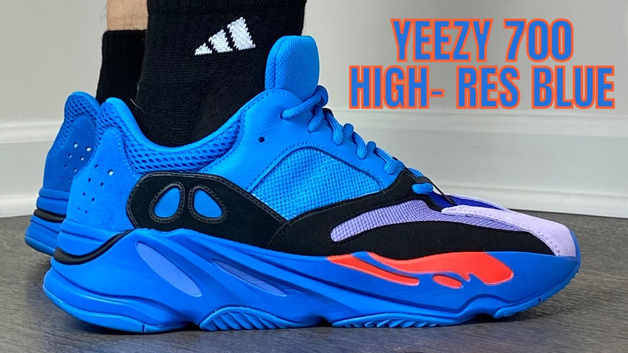 💙YEEZY 700 HIGH-RES BLUE💙 ON FEET REP REVIEW @upshoe88 - YouTube