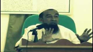 Ustaz Azhar Idrus - Kampung Beruk