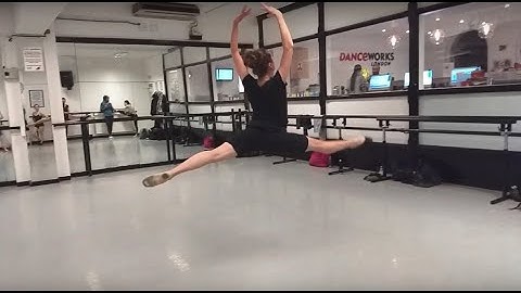 How  to do flic jeté (grand jeté, et al.): ballet tutorial (intermediate/advanced)