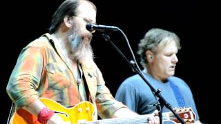 Steve Earle live  &quot;Revolution Starts Now&quot;