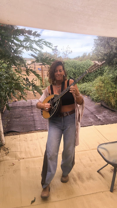 Traditional Greek Music | Hadar Bouzouki