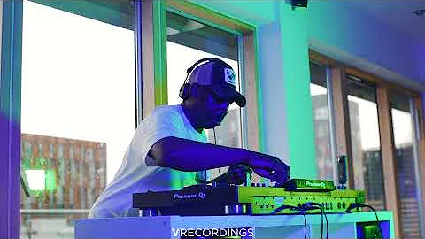 Bryan Gee - Planet V Rootop Session: Live from Man...