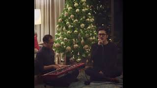 Download Lagu [Xmas Live Session] Vũ. - Bước Qua Mùa Cô Đơn MP3