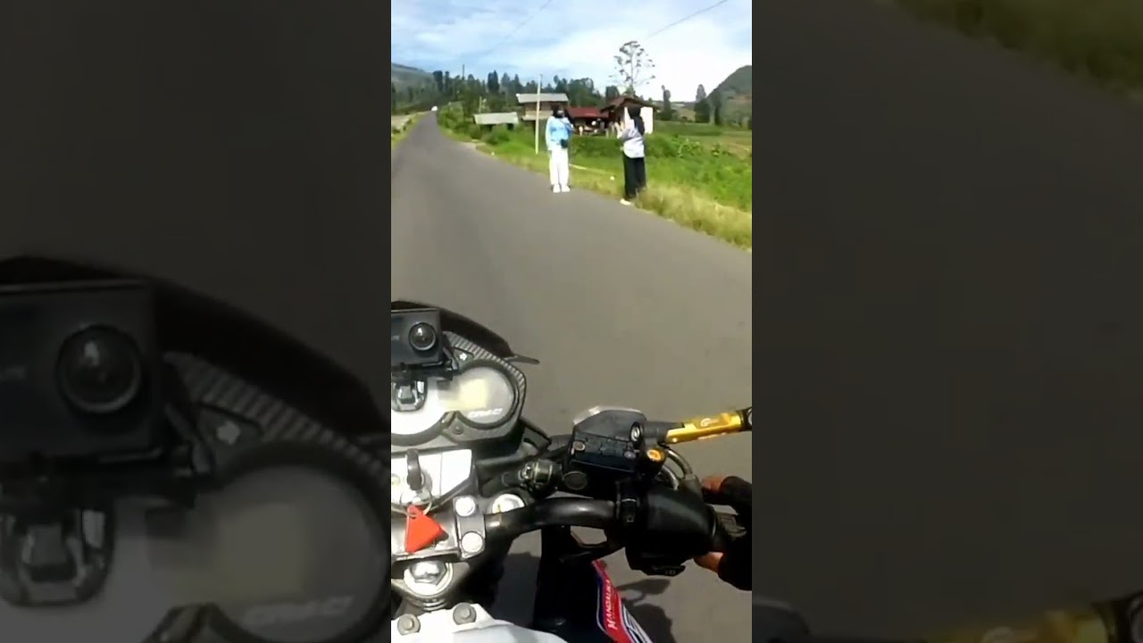 pemandangan indah wonosobo menuju dieng 