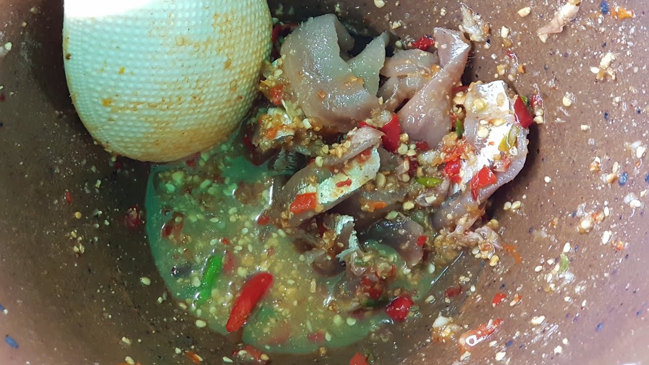 มาแล้ว..ยำปลาเงี่ยน..วันนี้แม่ฟิตเปรี๊ยะ..สตาร์ทติดง่าย..ส้มตำยำ3ครก เจ้เล็ก Som Tum Yum Spicy Salad