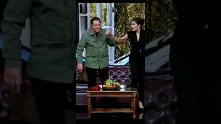 Dharmendra And Anita Raj Dance Performance Zamana To Hai Naukar Biwi Ka