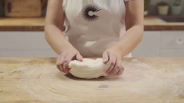 How to ice a square cake