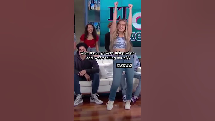 Hype House Boys Try To Ignore Addison Rae Doing A TikTok!😂