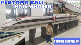 Naik Kereta Cepat Jakarta - Bandung Tembus 351Km/Jam