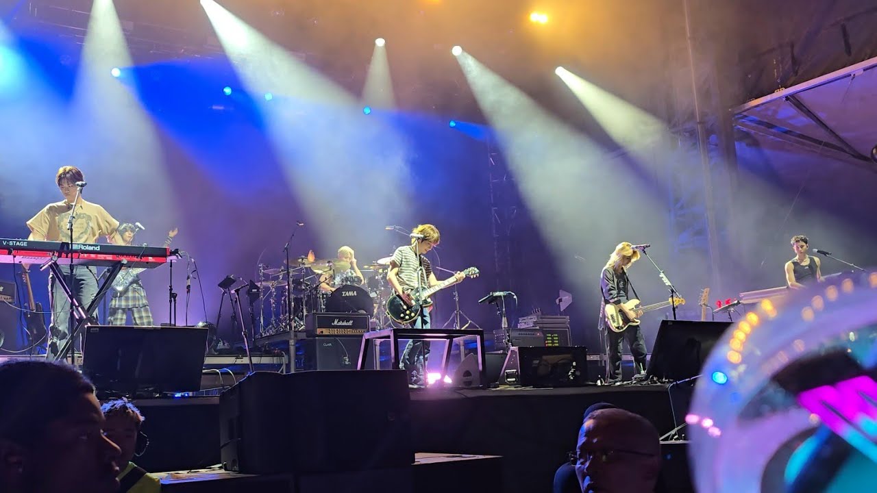 Xdinary Heroes Live @ Lollapalooza Chicago 2025 (Full Performance)