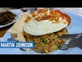 Eating SUPER SPICY Fried Rice at Dapur Toraja | Indonesian Food