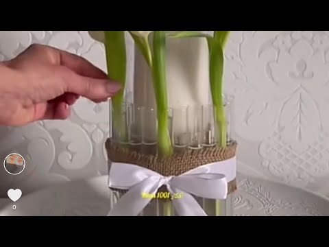 تقديم الزهور والشموع في المناسبات والاعياد فكره سهله و ذوق الكل راح ينبهر فيها