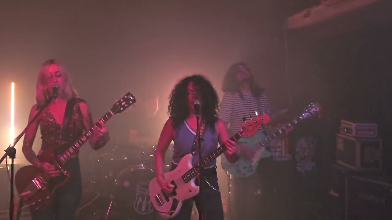 Daisychain - Burnin (live @G.L.A.M. Feldbach)