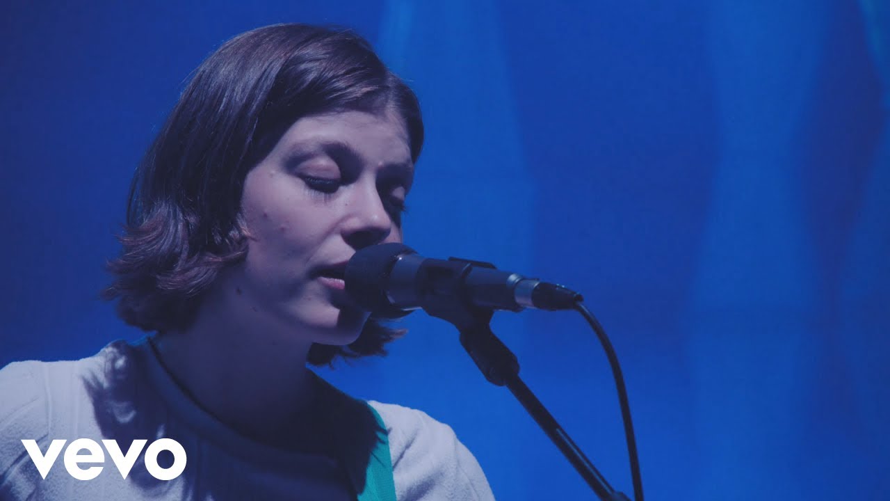 Porridge Radio - Sick Of The Blues (Official Video)