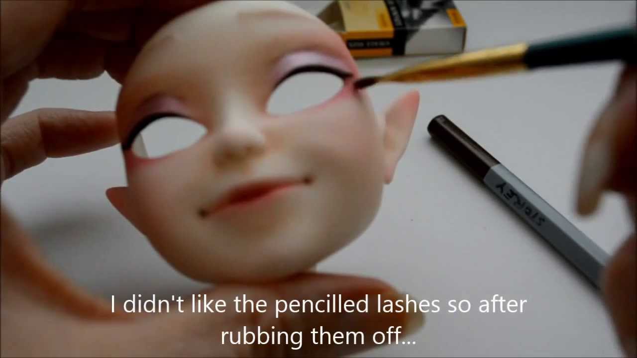 Mushroom's faceup 3D Printed Makie doll gets painted. YouTube