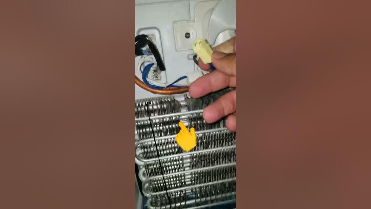How to fix🔧a Blomberg freezer not cold enough, replace fan with 1 tool
