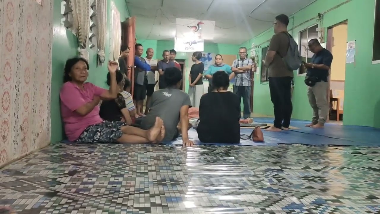 Mlm pertma nyegie niang julia anak limbang ....