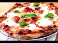 Auténtica pizza italiana. Masa de pizza ¡Sin amasar! Salsa de pizza. Horneado.