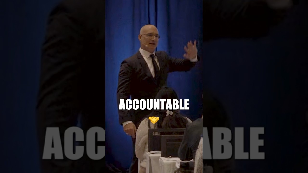 The Major Difference Between A Bad Leader And A GOOD LEADER 