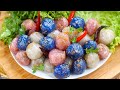 Pork Stuffed Tapioca Pearls: Saku Sai Moo (สาคูไส้หมู)