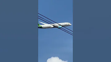 Bamboo Airways Boeing 787-9 Dreamliner Takeoff from London Heathrow Airport #shorts