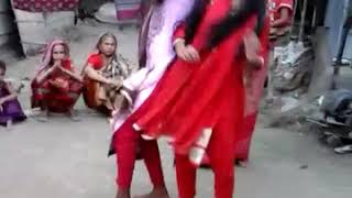 নাচের ভিডিও না দেখলে চরম মিস করবেন
