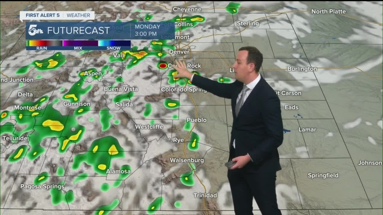 Isolated severe storms with Flash Flood Watches until 12 AM Tuesday ...