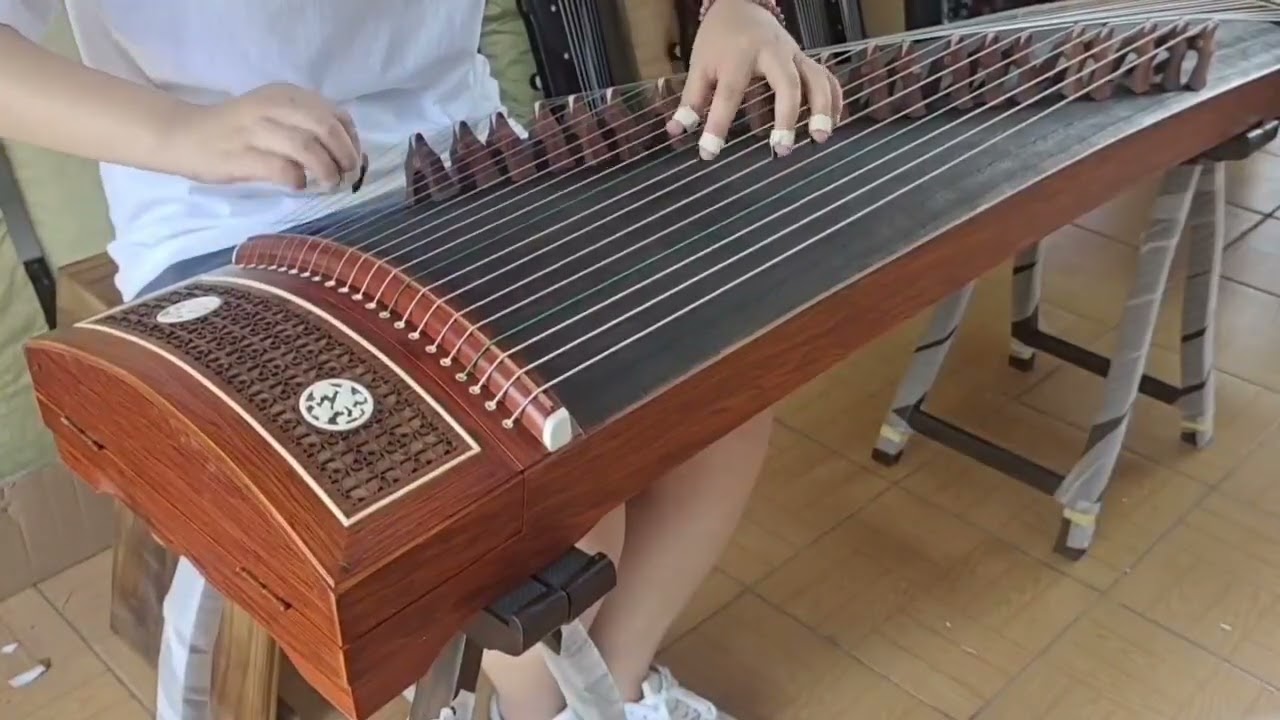 Entry level guzheng