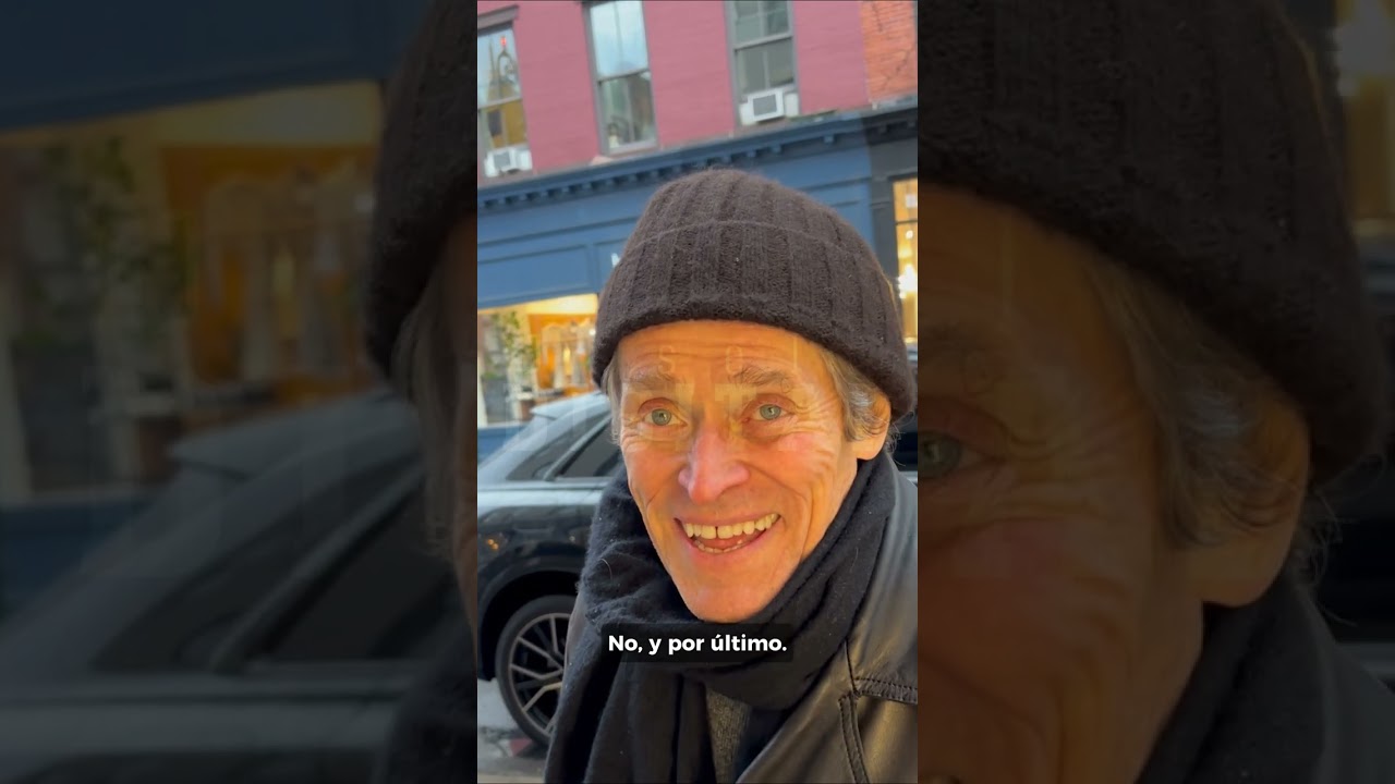 🎤 TikToker берёт интервью у Уиллема Дефо, не узнав его! 😂