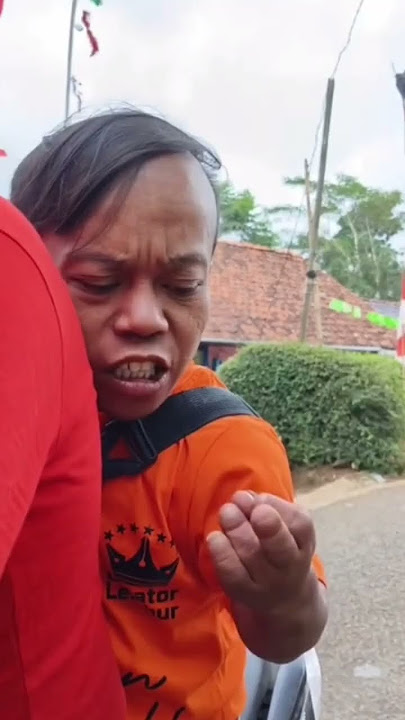 jangan panggil aku anak kecil paman...