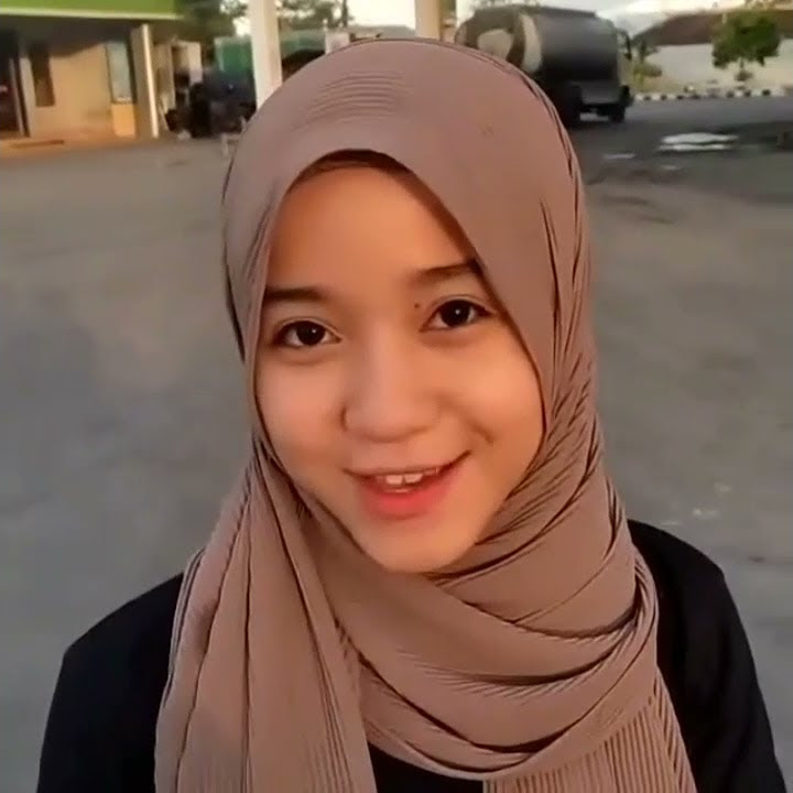 EDITOR BERKELAS|| VERSI CEWEK BERDEMEG😍