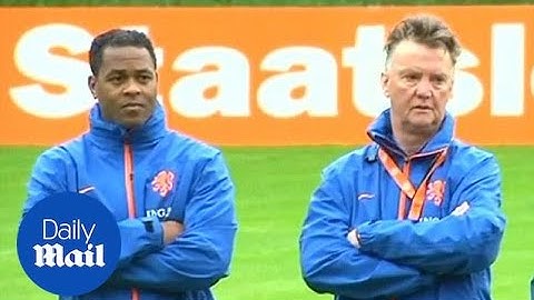 Patrick Kluivert cuts his teeth alongside mentor Louis van Gaal - Daily Mail